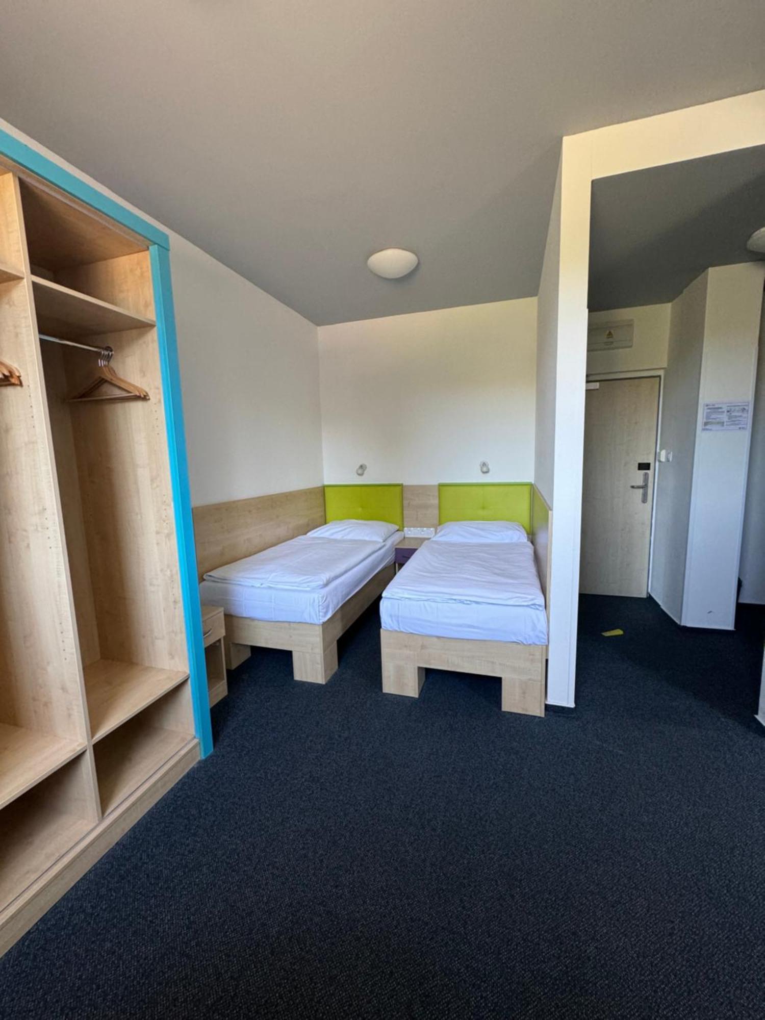 Sport Hotel Sletiste Kladno Kültér fotó
