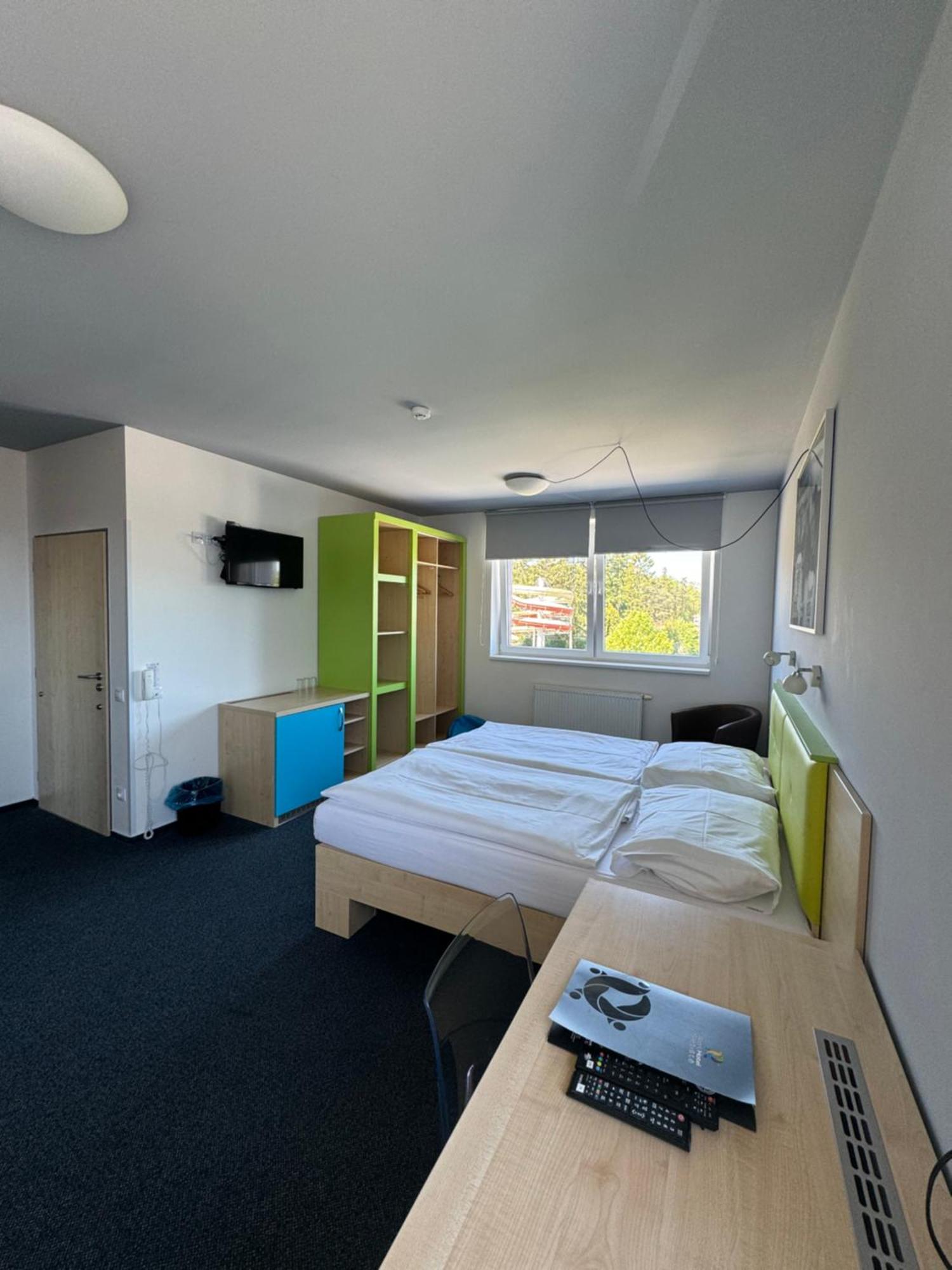 Sport Hotel Sletiste Kladno Kültér fotó