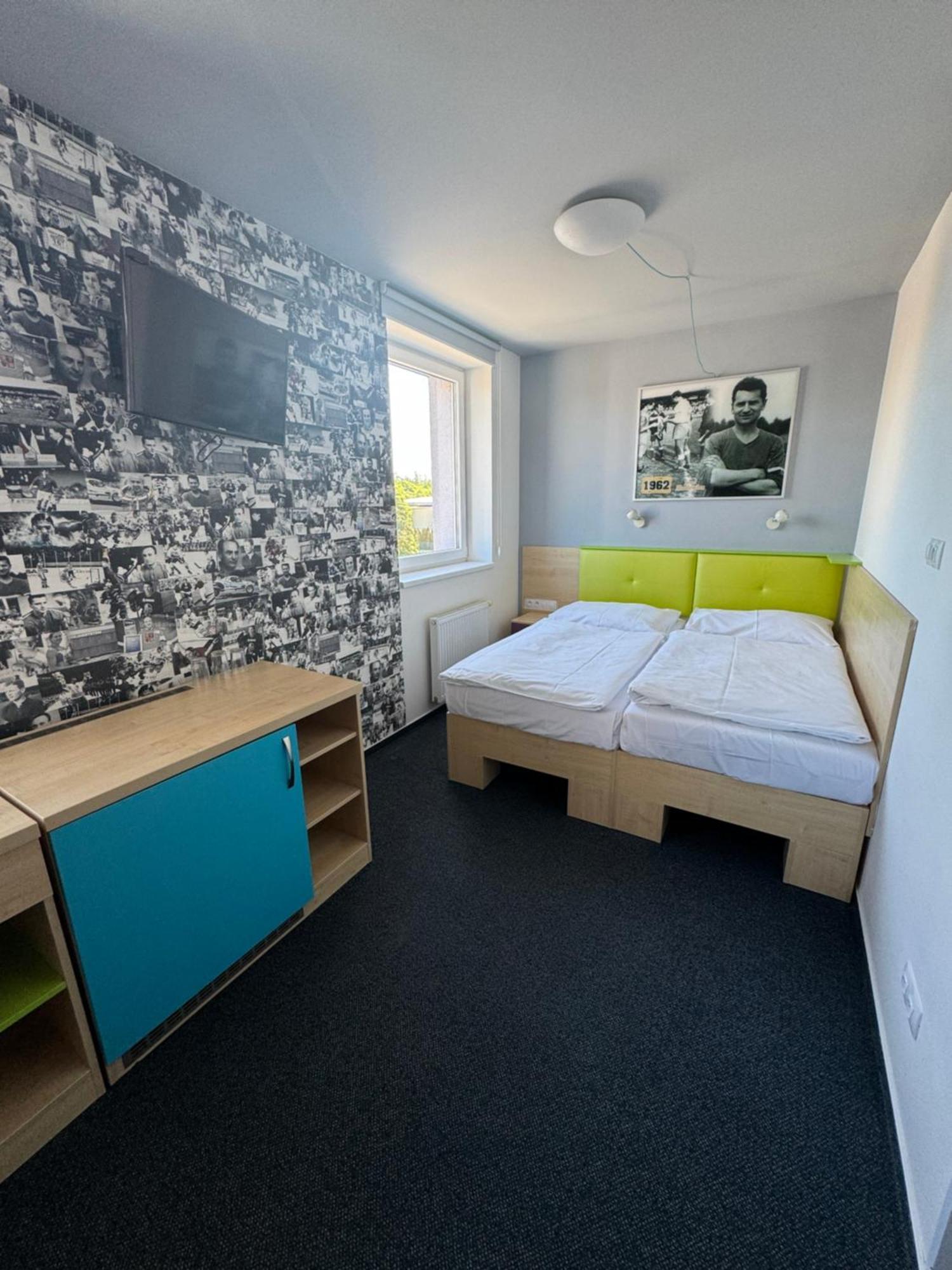 Sport Hotel Sletiste Kladno Kültér fotó