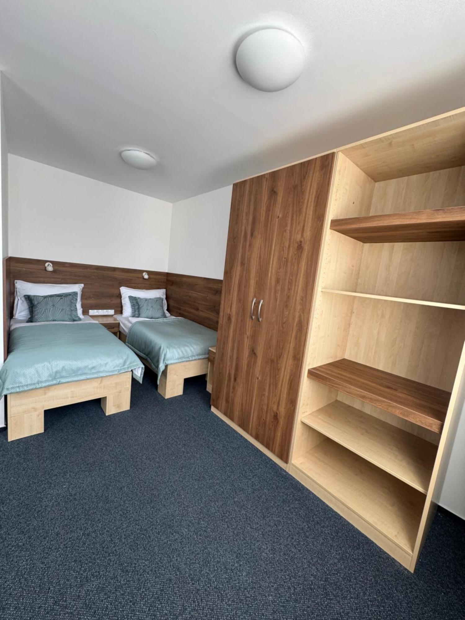 Sport Hotel Sletiste Kladno Kültér fotó